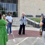 Los padres de educación especial de Houston ISD buscan respuestas antes de los cambios en el servicio – Houston Public Media